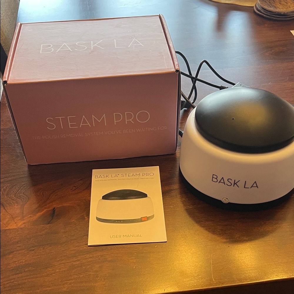Bask LA Steam Pro Nail Polish Remover - White and Black